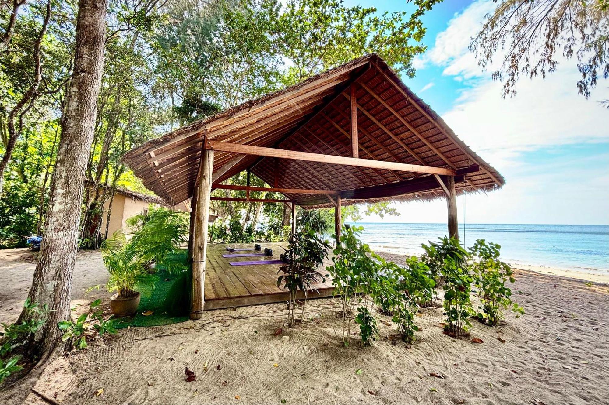 Koh Jum Beach Villas "A Member Of Secret Retreats" Buitenkant foto